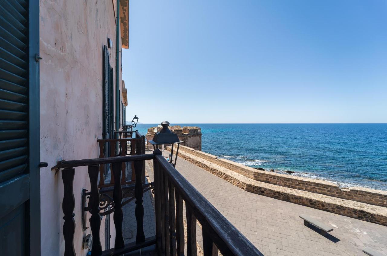 Seaview Apt *
